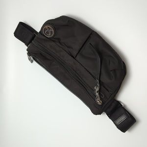 Lululemon Belt Bag Travel Pooch Fanny Pack